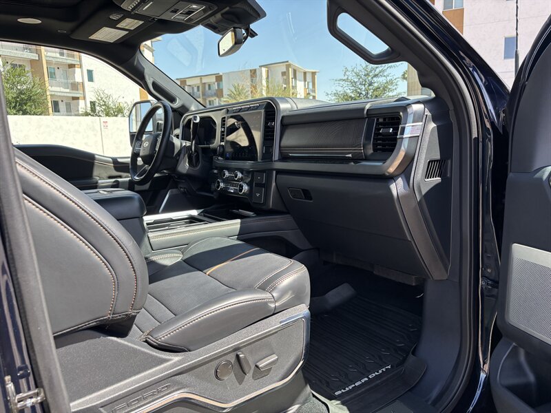 Used 2023 Ford F350 Platinum w/ Tremor Off-Road Package AWD/4WD image 32