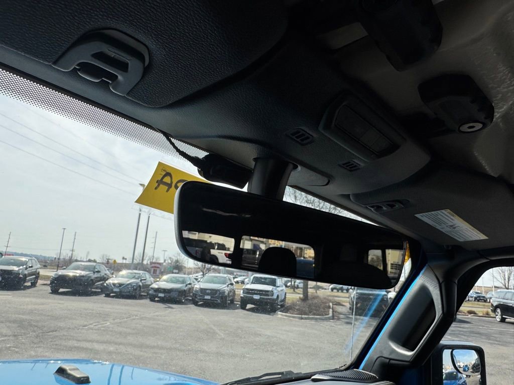 Used 2022 Jeep Gladiator Overland image 25