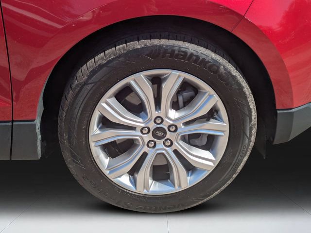 Used 2024 Ford Edge Titanium image 9