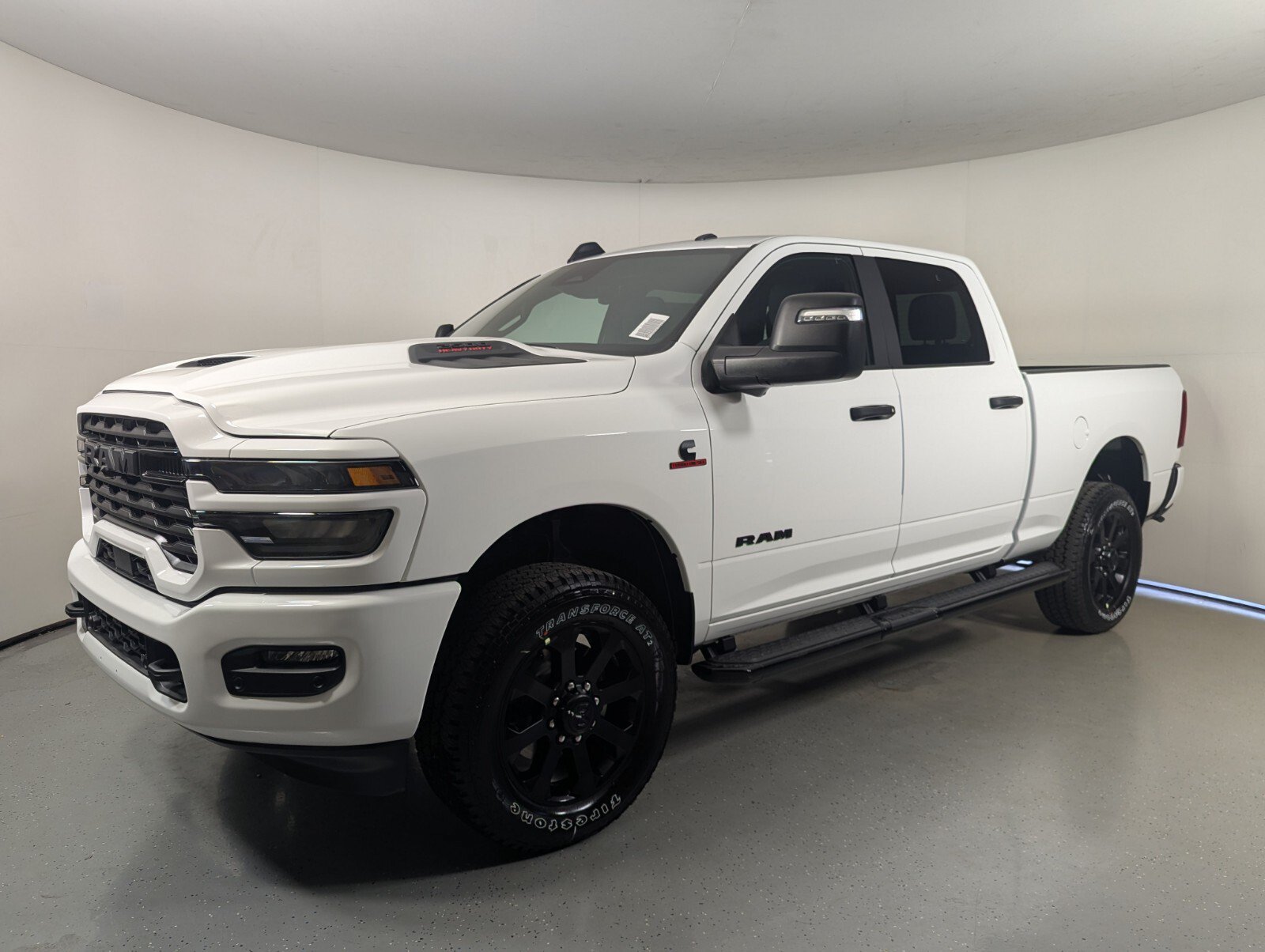 New 2026 RAM 2500 Big Horn AWD/4WD image 3