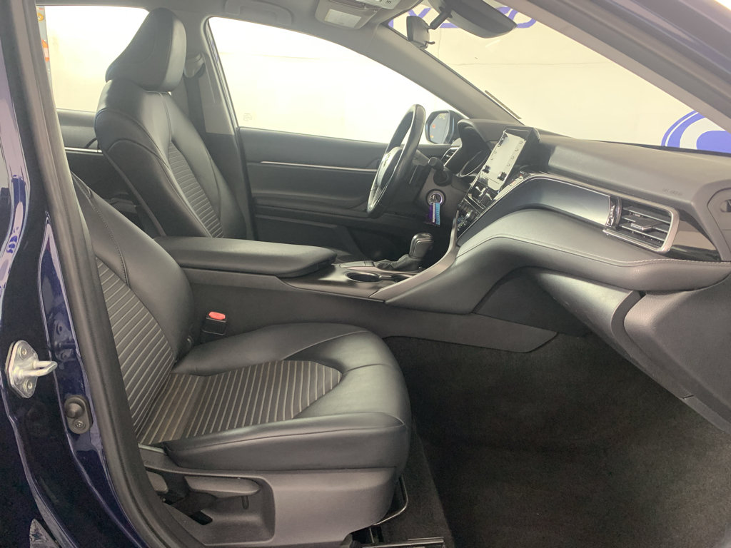 Used 2022 Toyota Camry SE FWD image 37