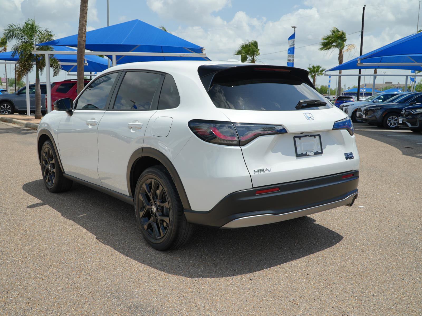 Used 2023 Honda HR-V Sport image 9