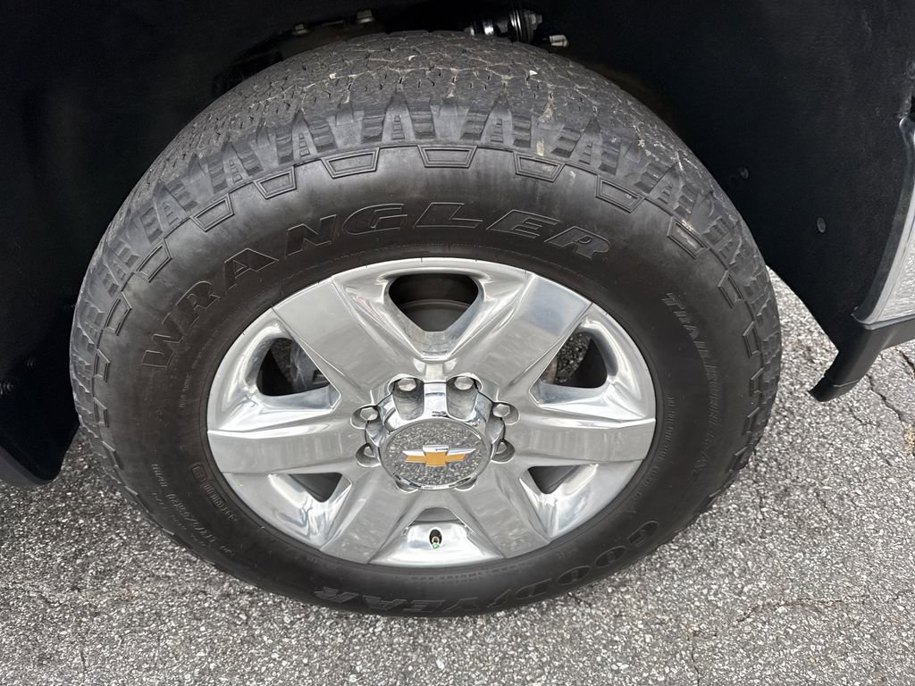 Used 2022 Chevrolet Silverado 2500 LTZ w/ LTZ Plus Package image 15