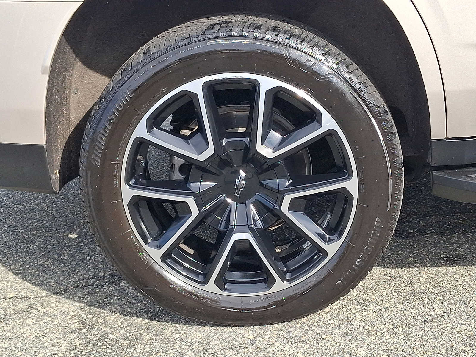 Certified 2024 Chevrolet Tahoe RST w/ Luxury Package AWD/4WD image 8