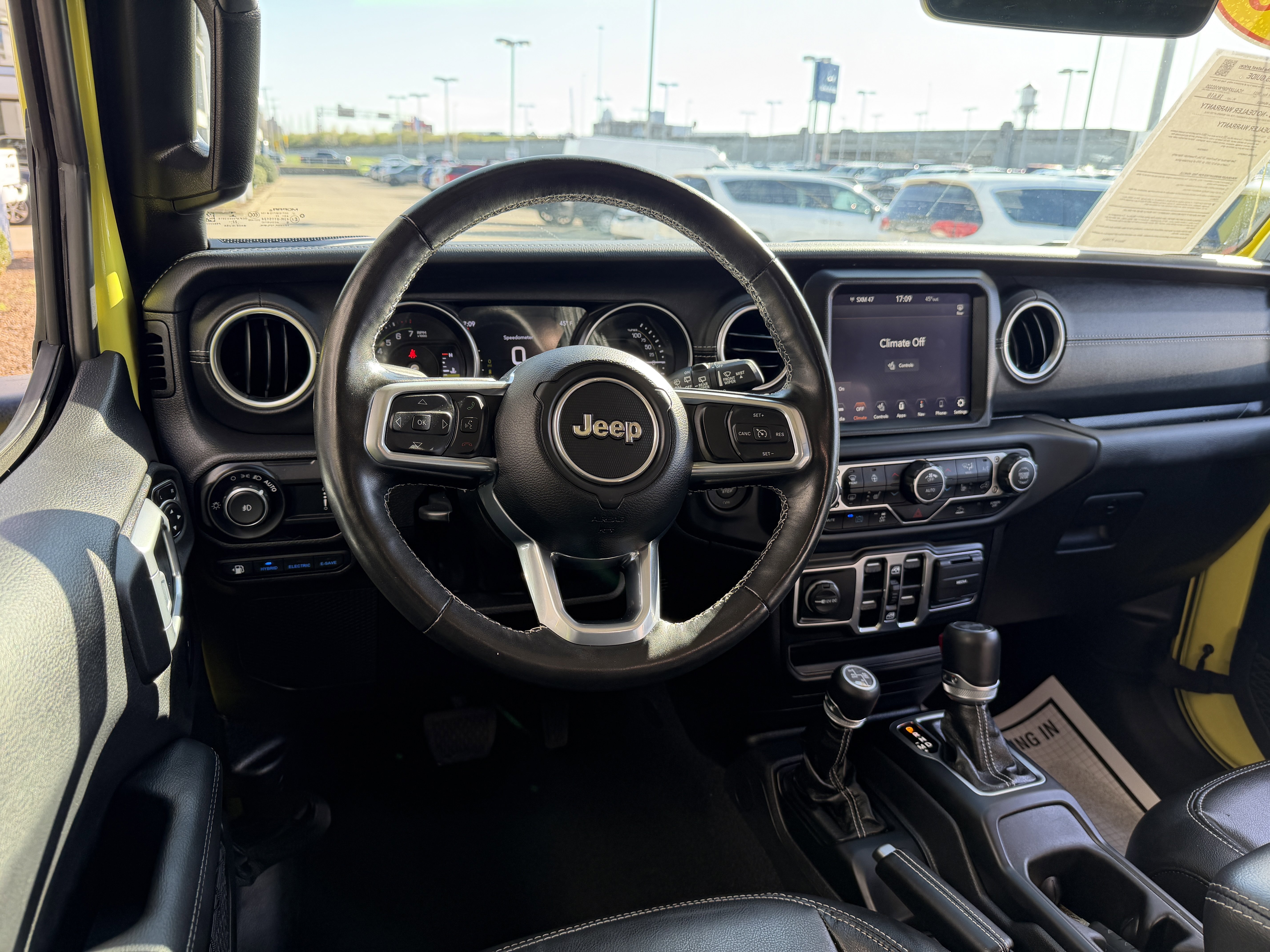 Used 2023 Jeep Wrangler Sahara w/ Cold Weather Group image 34