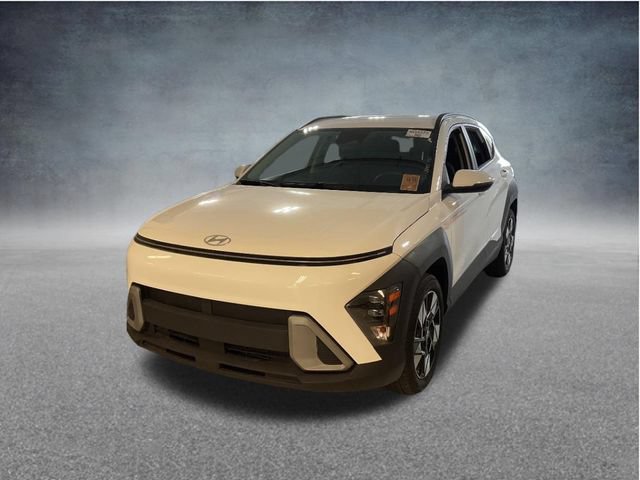 Used 2025 Hyundai Kona SEL FWD image 3
