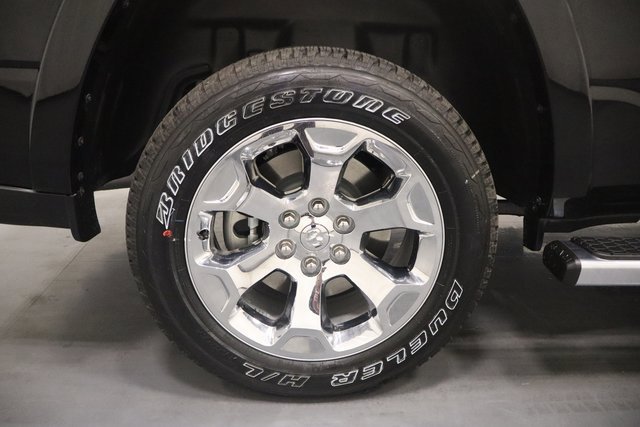 New 2026 RAM 1500 4x4 Crew Cab image 25
