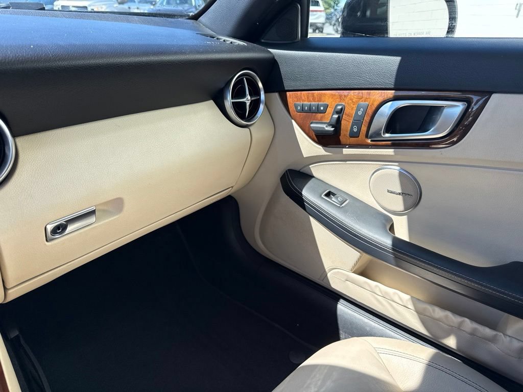 Used 2012 Mercedes-Benz SLK 350 image 26