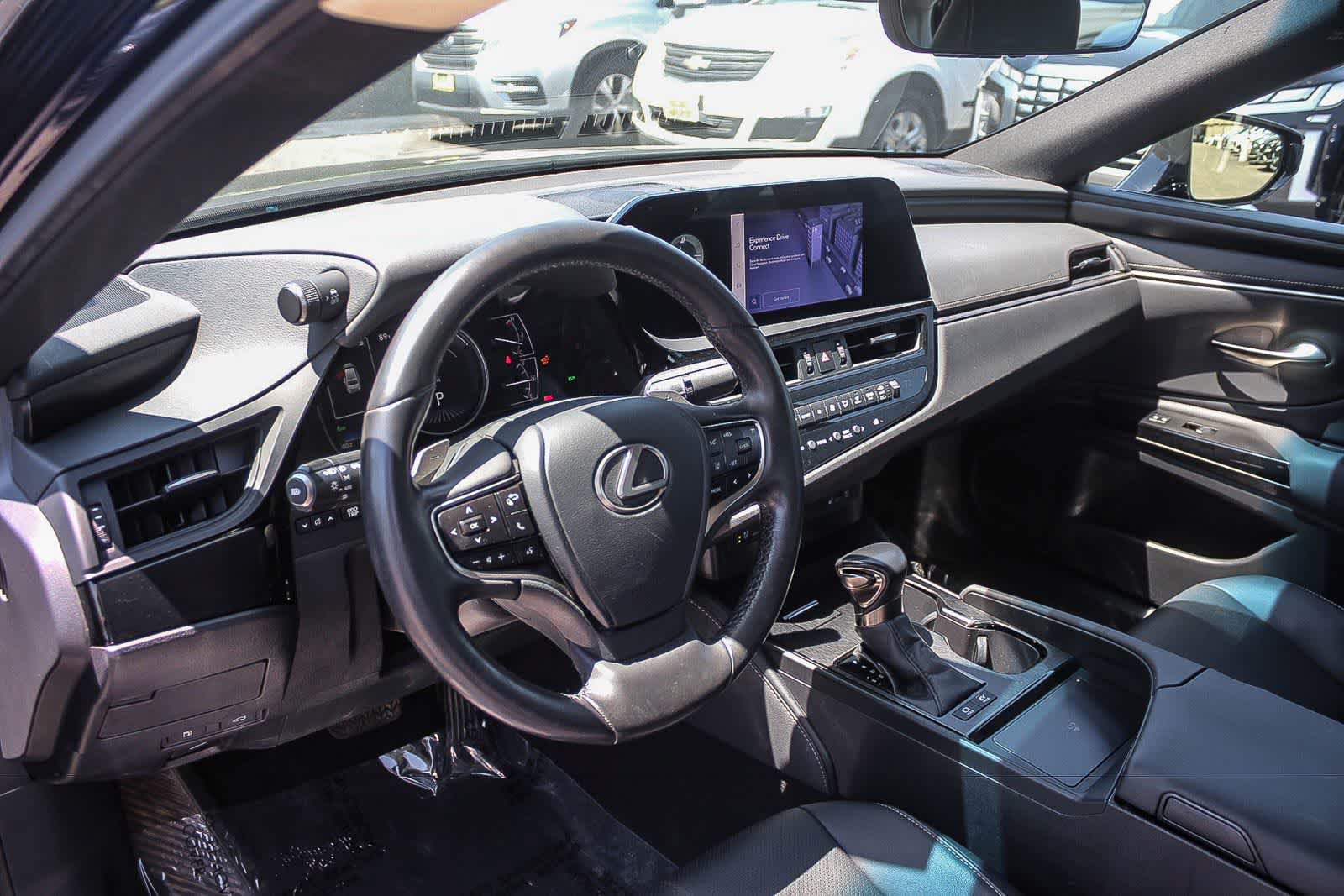Used 2023 Lexus ES 300h w/ Premium Package FWD image 22