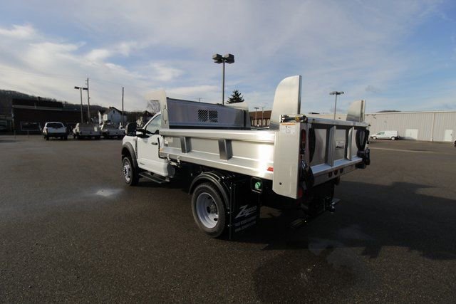 New 2024 Ford F550 4x4 Regular Cab Super Duty image 3