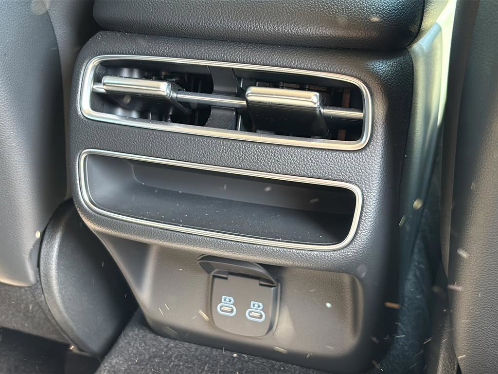 Certified 2026 Genesis GV70 2.5T image 37