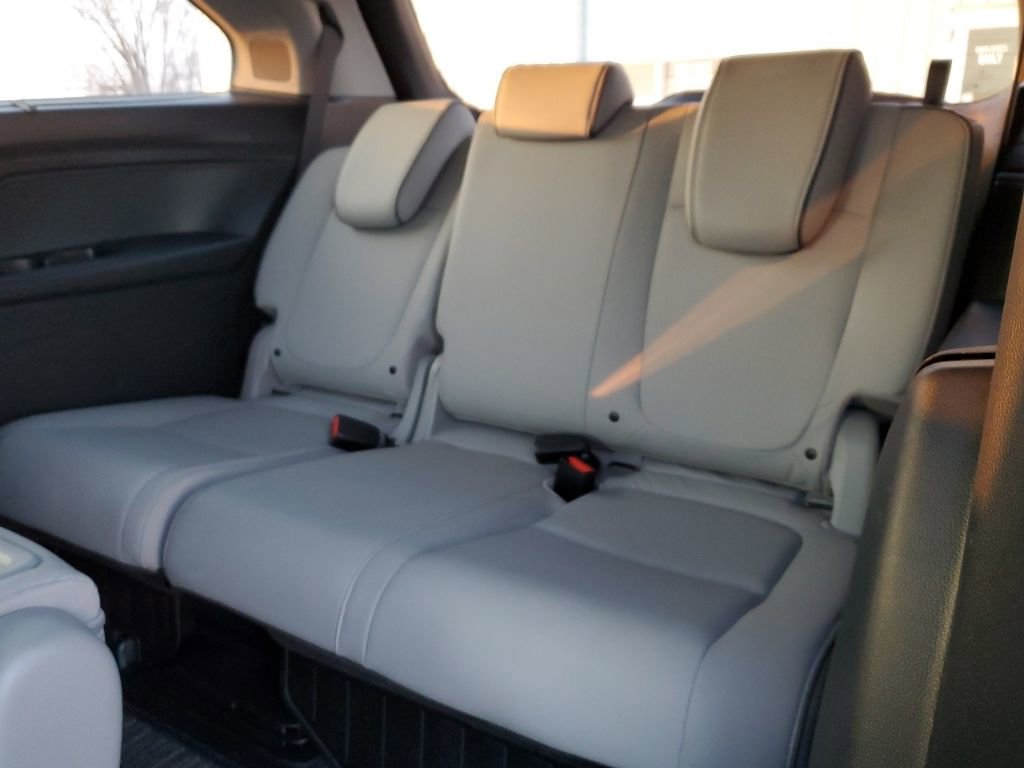 Used 2023 Honda Odyssey Elite image 36