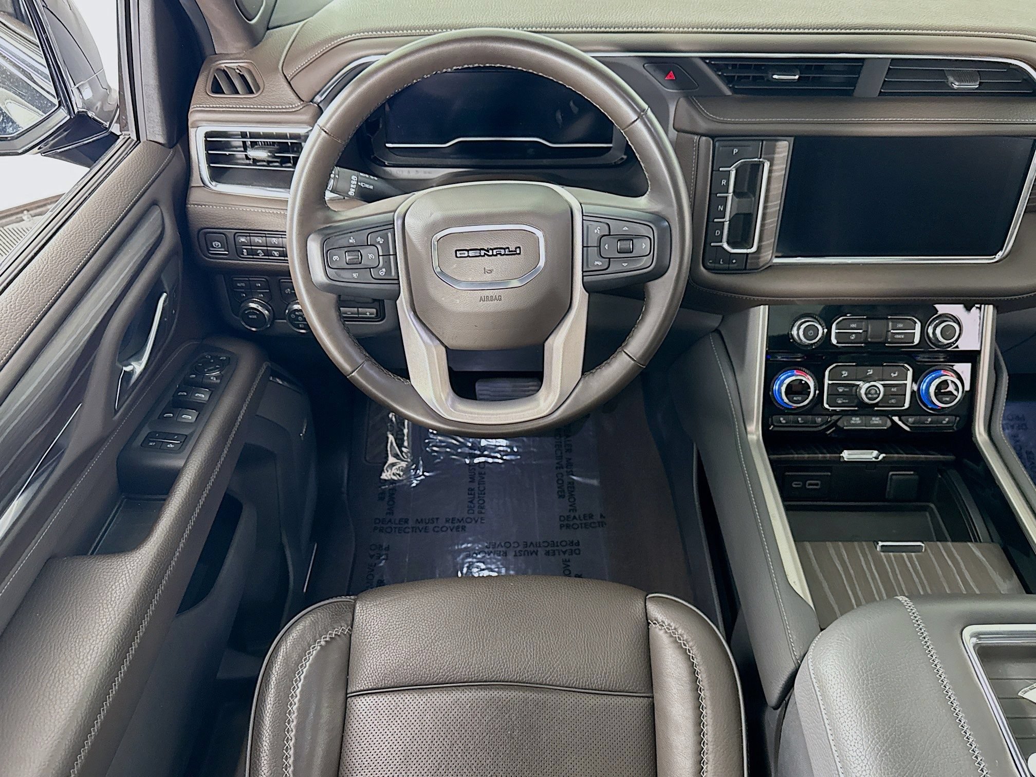 Used 2023 GMC Yukon XL Denali w/ Max Trailering Package AWD/4WD image 19