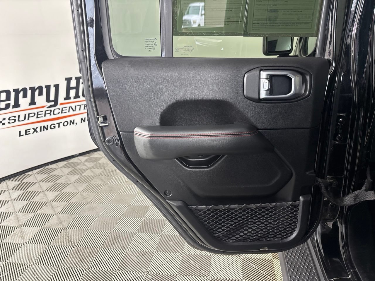 Used 2020 Jeep Gladiator Rubicon AWD/4WD image 22