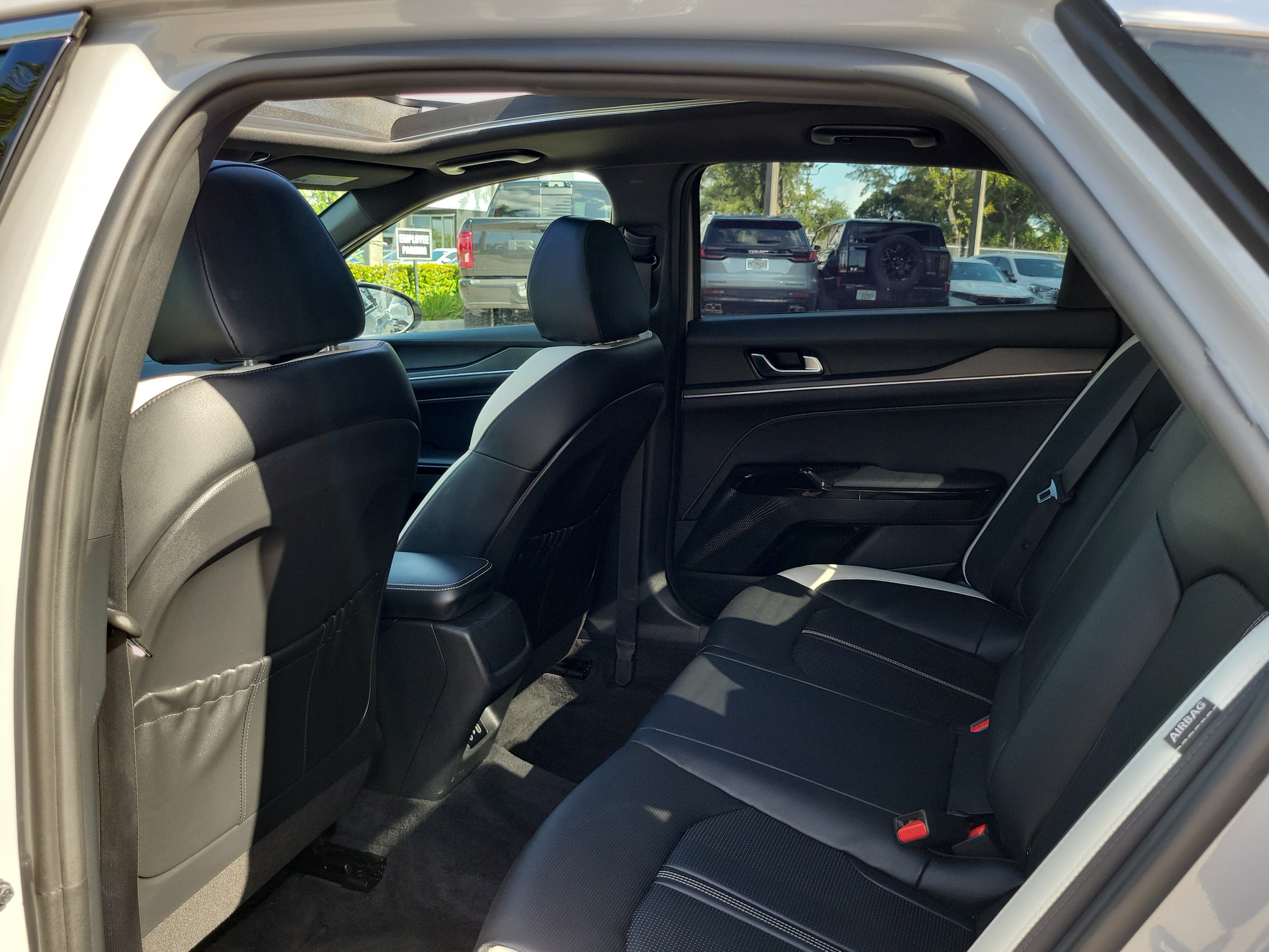 Used 2025 Kia K5 GT-Line w/ GT-Line Premium Package FWD image 15