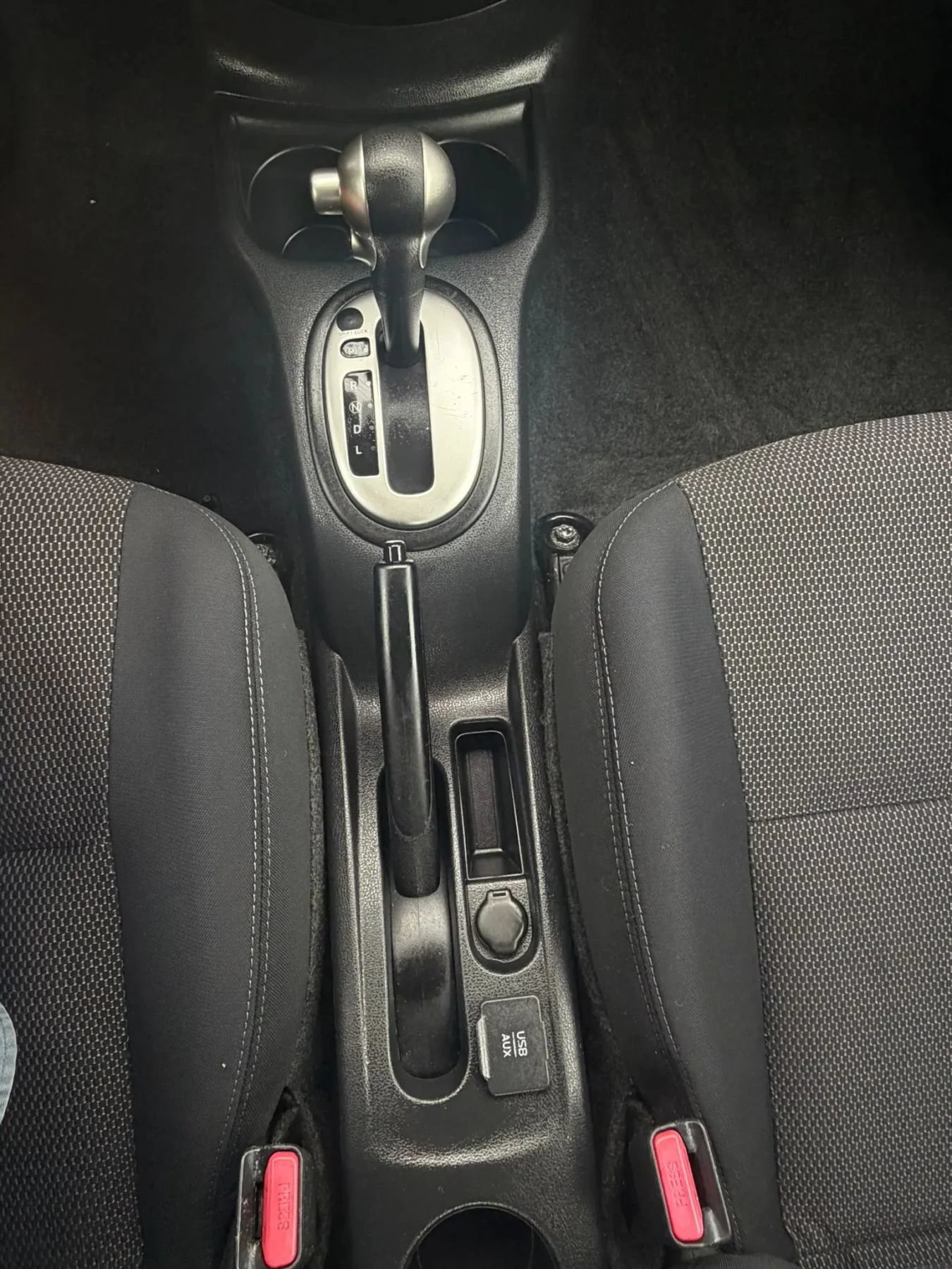 Used 2016 Nissan Versa SV FWD image 23