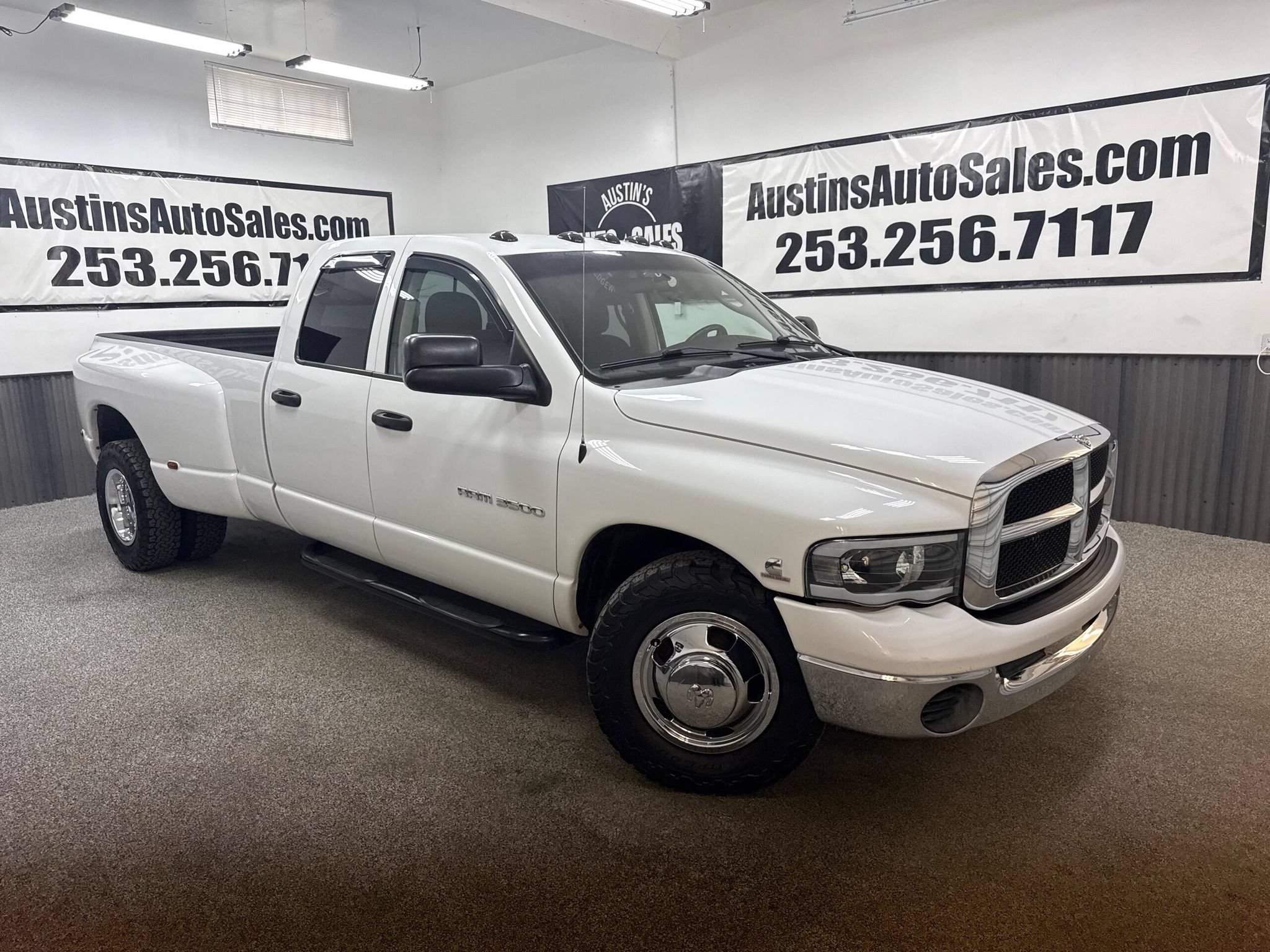 Used 2003 Dodge Ram 3500 Truck SLT RWD image 1