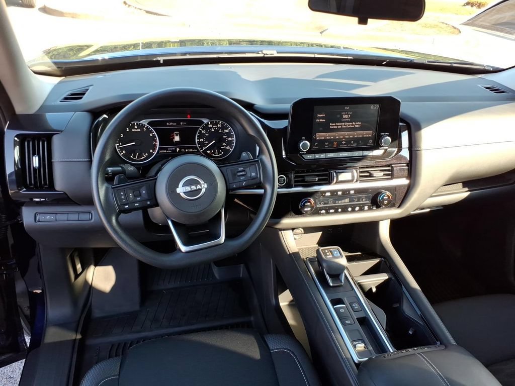 Certified 2022 Nissan Pathfinder S FWD image 6