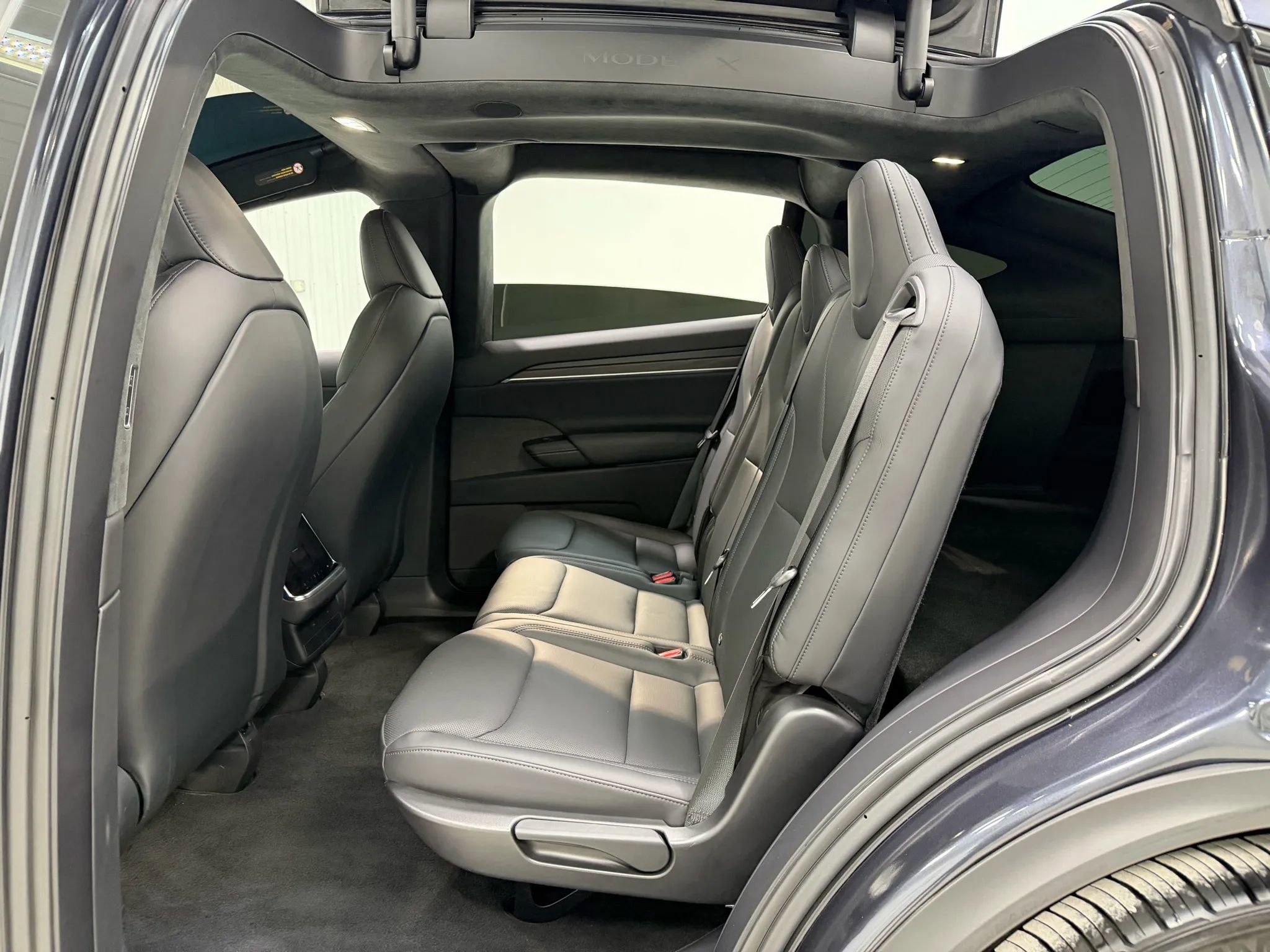 Used 2024 Tesla Model X image 17