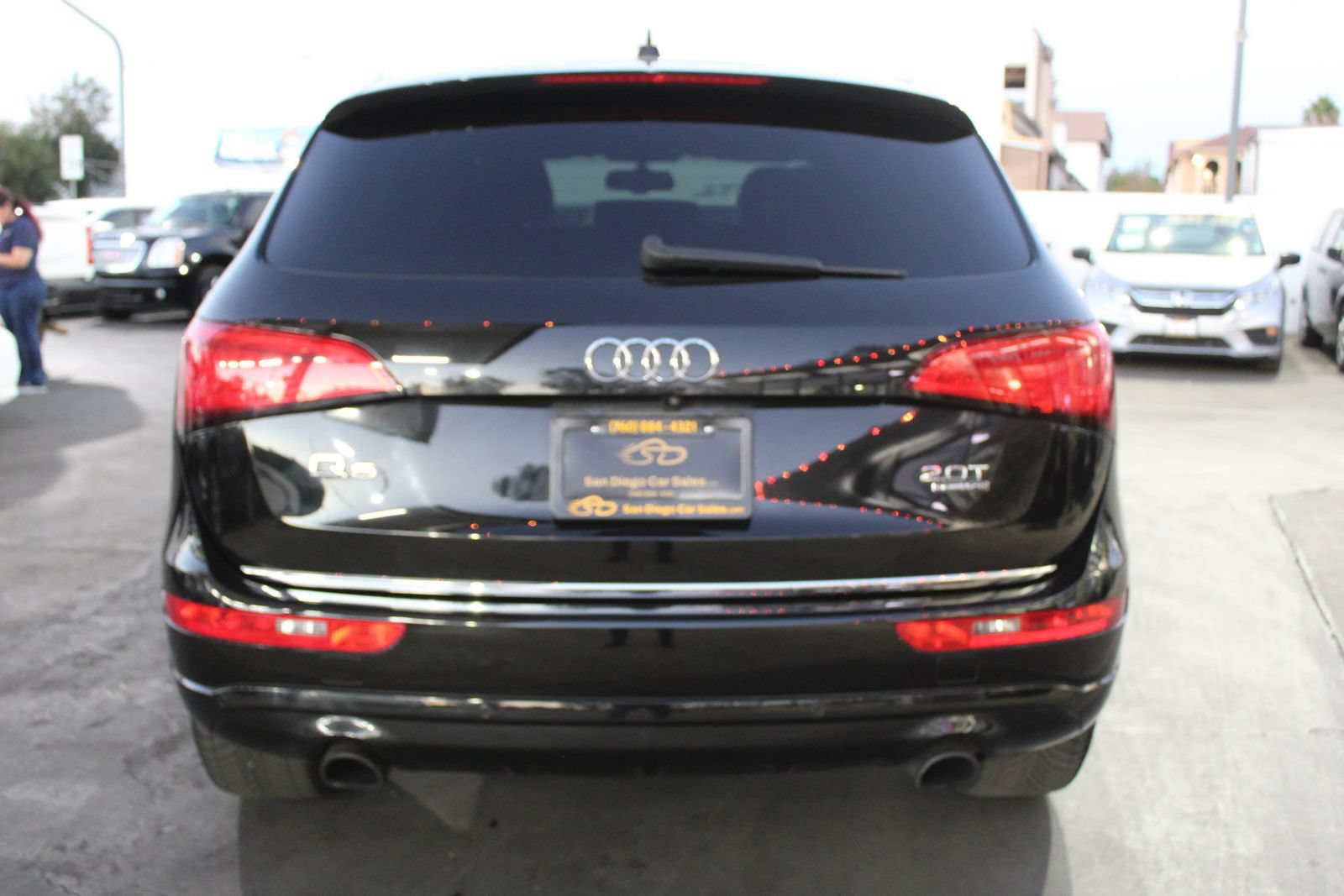 Used 2016 Audi Q5 2.0T Premium Plus w/ Technology Package AWD/4WD image 4