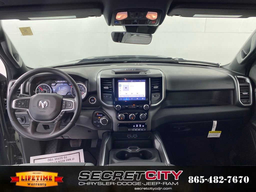 New 2026 RAM 1500 Express AWD/4WD image 29