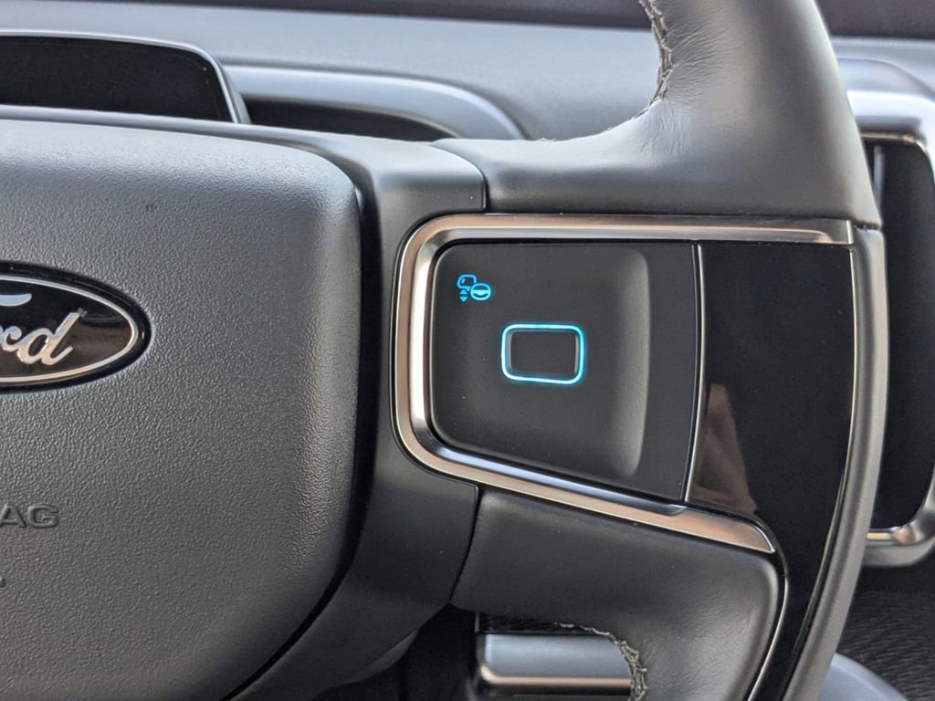 New 2025 Ford Expedition Max Platinum w/ Stealth Performance Package image 30