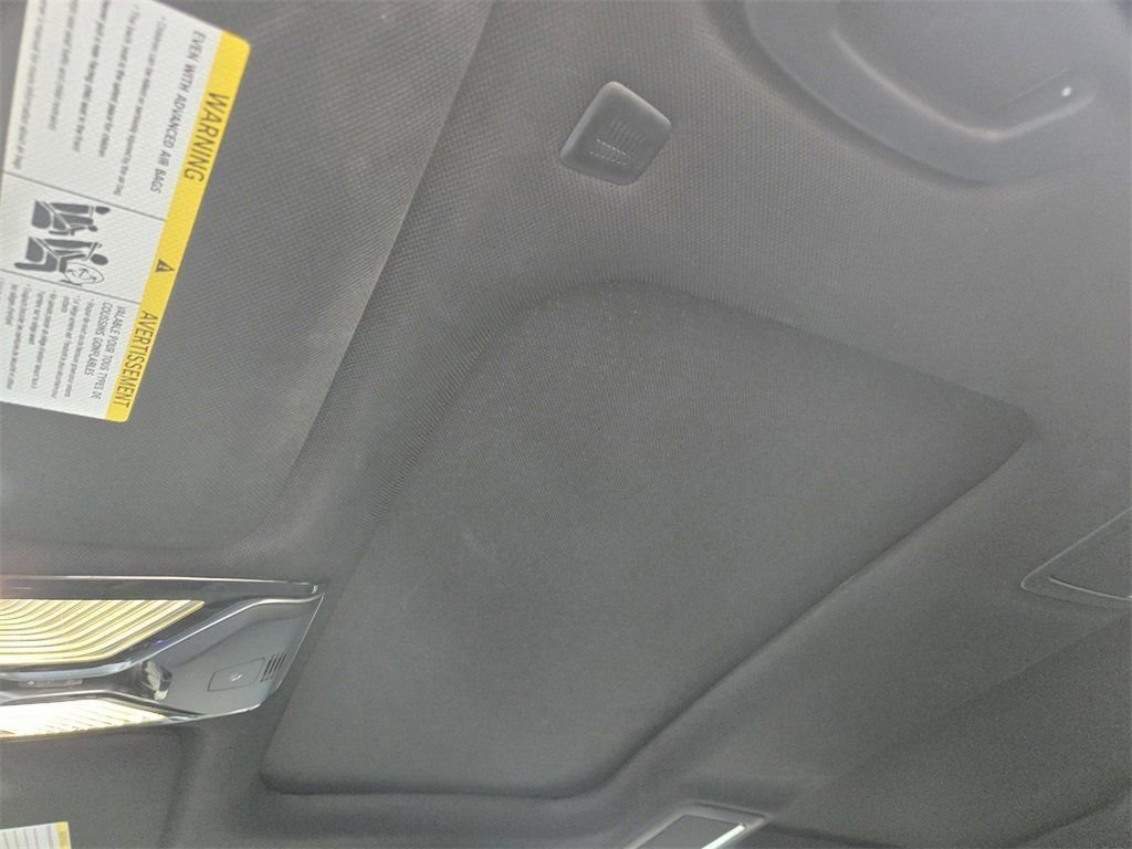 Used 2019 BMW 740i xDrive w/ Executive Package image 27