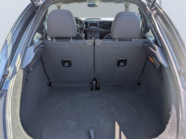 Used 2019 Volkswagen Beetle 2.0T S FWD image 13