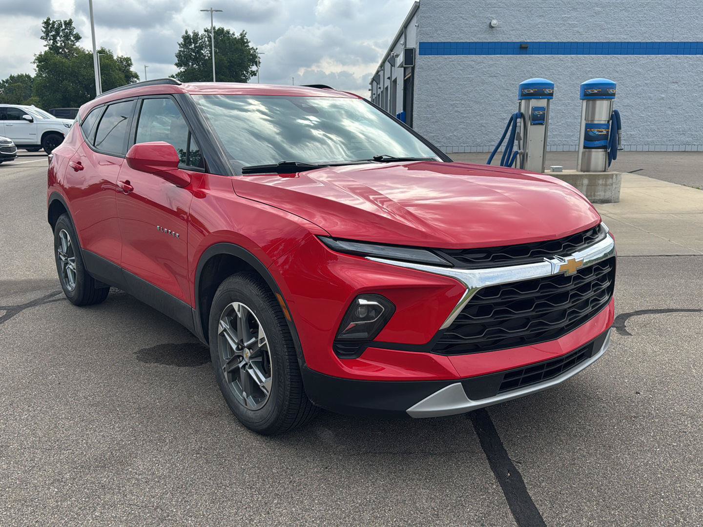 Used 2024 Chevrolet Blazer LT w/ Convenience Package FWD image 7