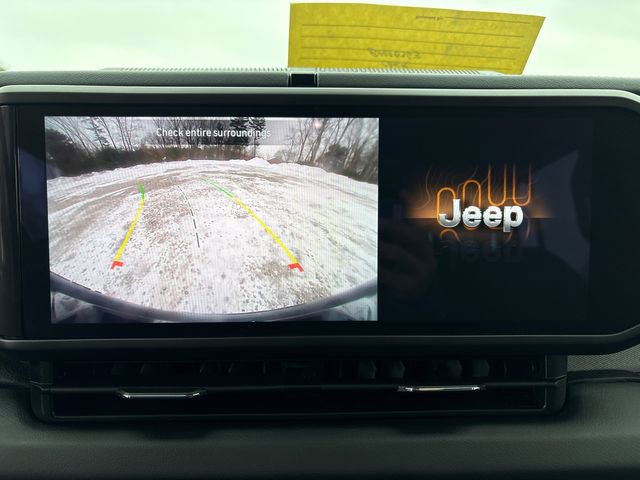 Used 2025 Jeep Wrangler Unlimited Sahara w/ Safety Group image 25