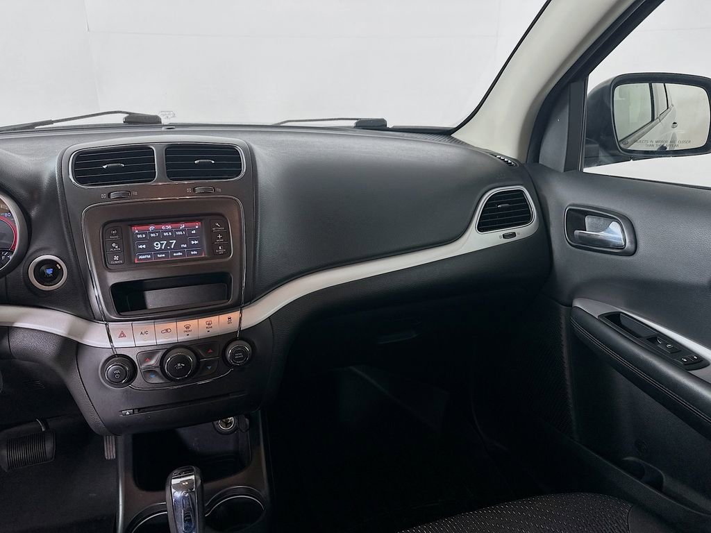 Used 2015 Dodge Journey American Value Package w/ Flexible Seating Group FWD image 20