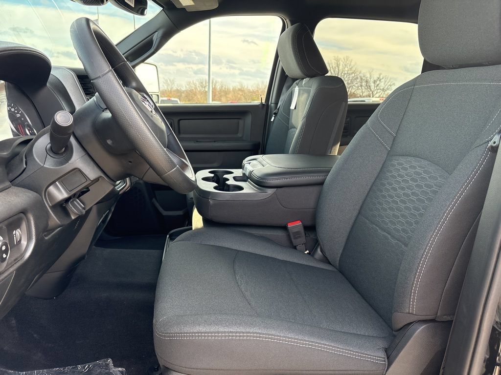 New 2026 RAM 2500 Warlock AWD/4WD image 11
