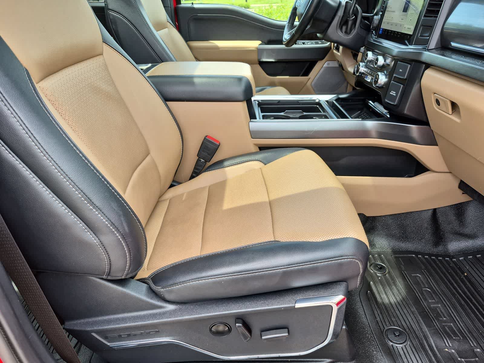 Used 2023 Ford F350 Lariat w/ Lariat Ultimate Package AWD/4WD image 23