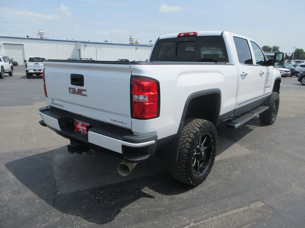Used 2019 GMC Sierra 2500 Denali w/ Duramax Plus Package AWD/4WD image 5