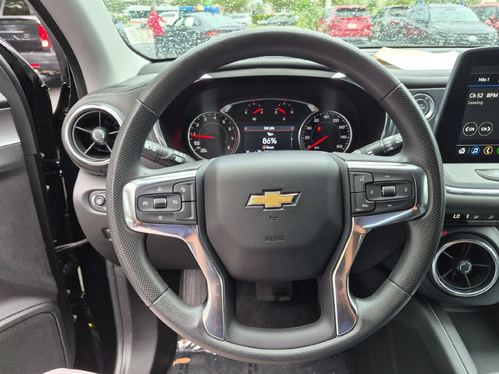 Used 2025 Chevrolet Blazer LT AWD/4WD image 16