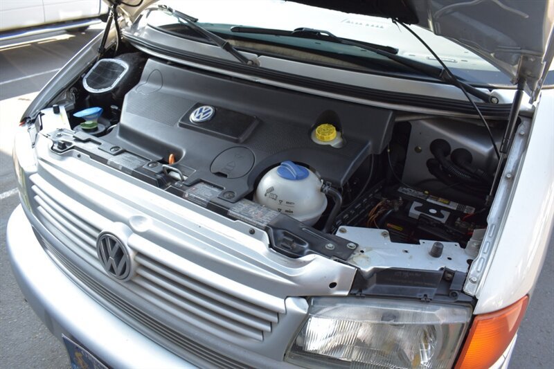 Used 2002 Volkswagen Eurovan MV FWD image 27