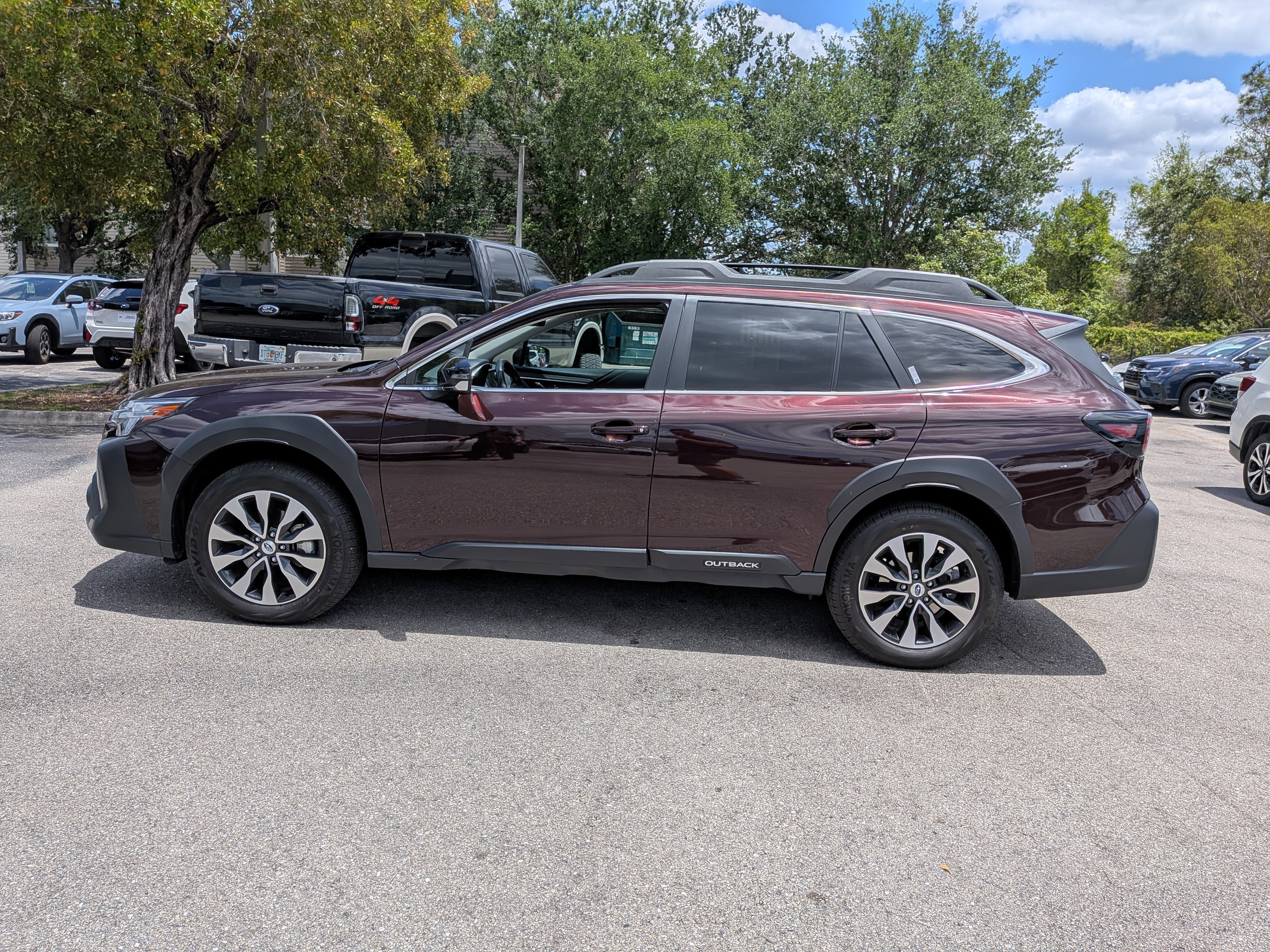 Used 2023 Subaru Outback Limited image 7