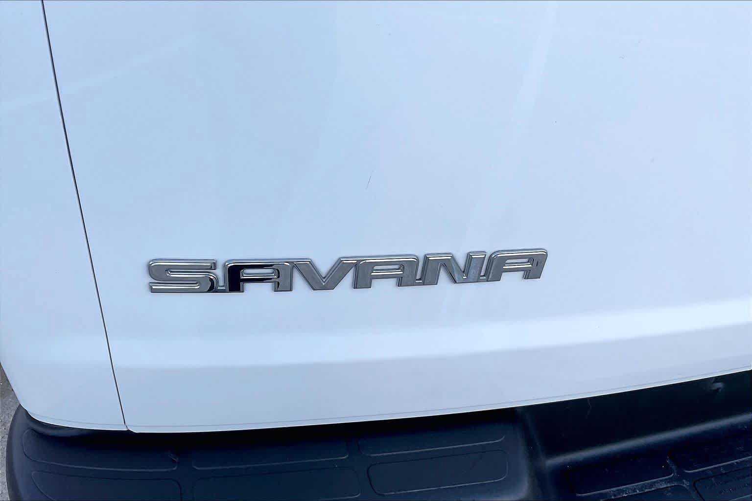 Certified 2025 GMC Savana 2500 w/ Driver Convenience Package RWD image 29