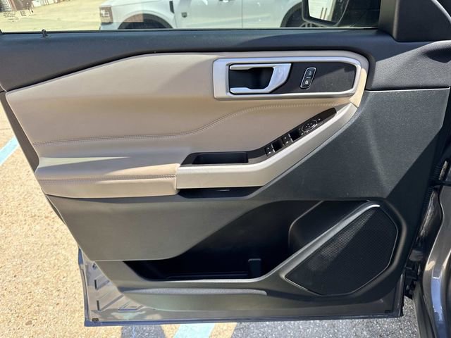 Used 2023 Ford Explorer XLT RWD image 23