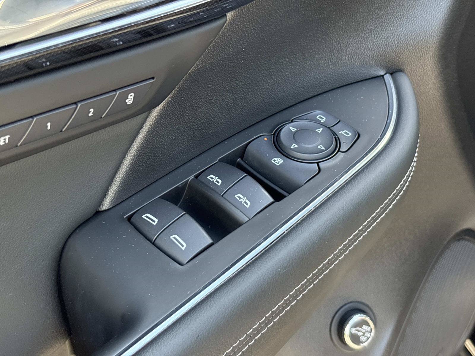Used 2023 Buick Envision Essence w/ Sport Touring Package FWD image 14