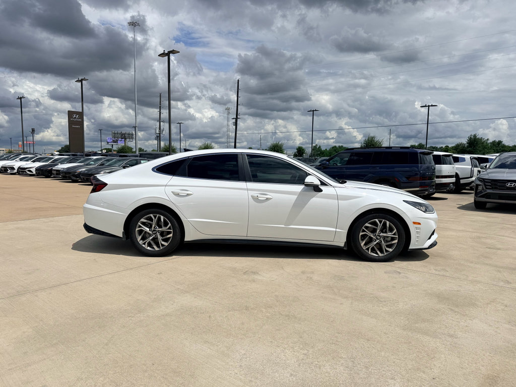 Used 2023 Hyundai Sonata SEL FWD image 4