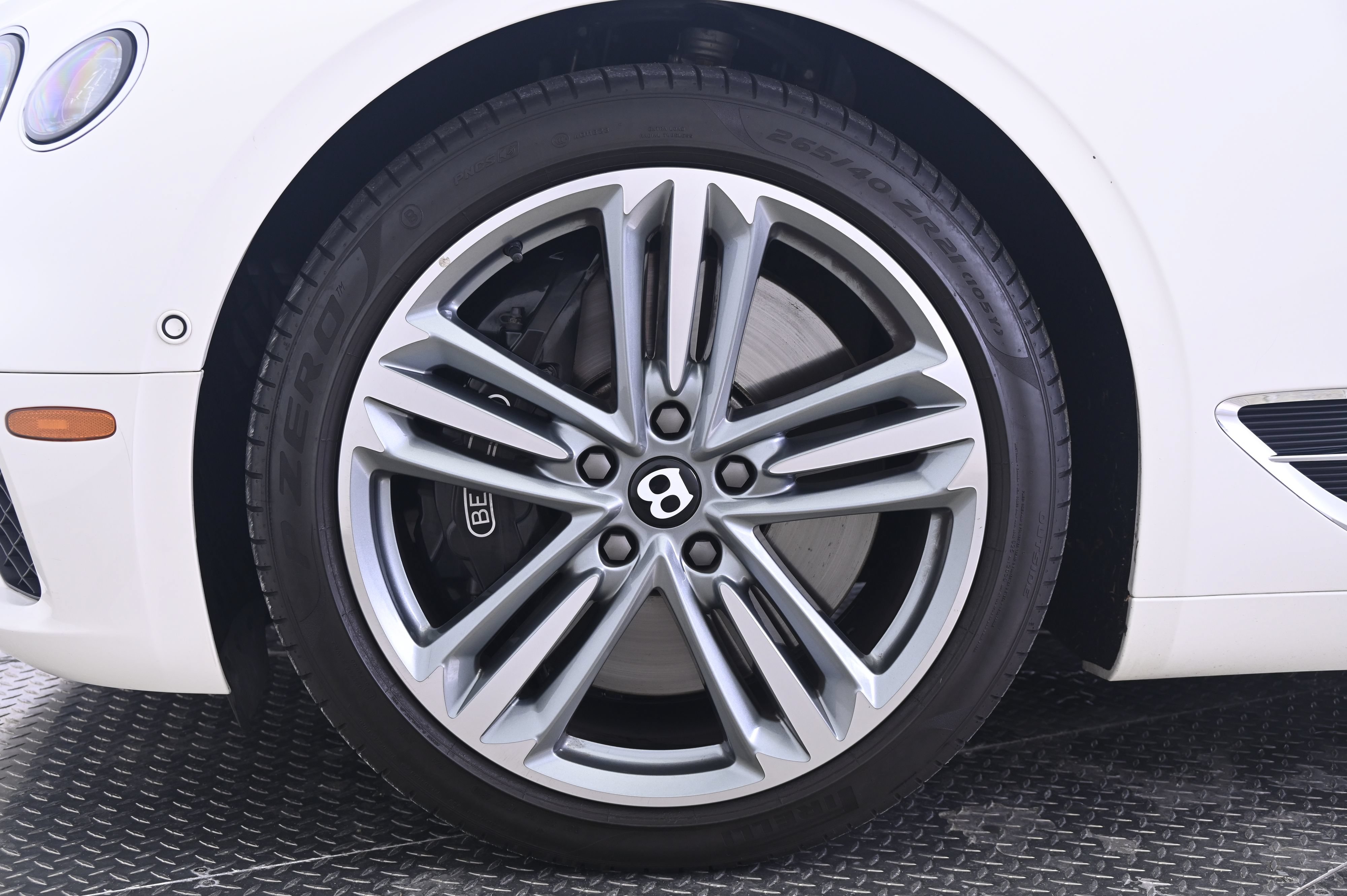 Used 2021 Bentley Continental GT AWD/4WD image 11