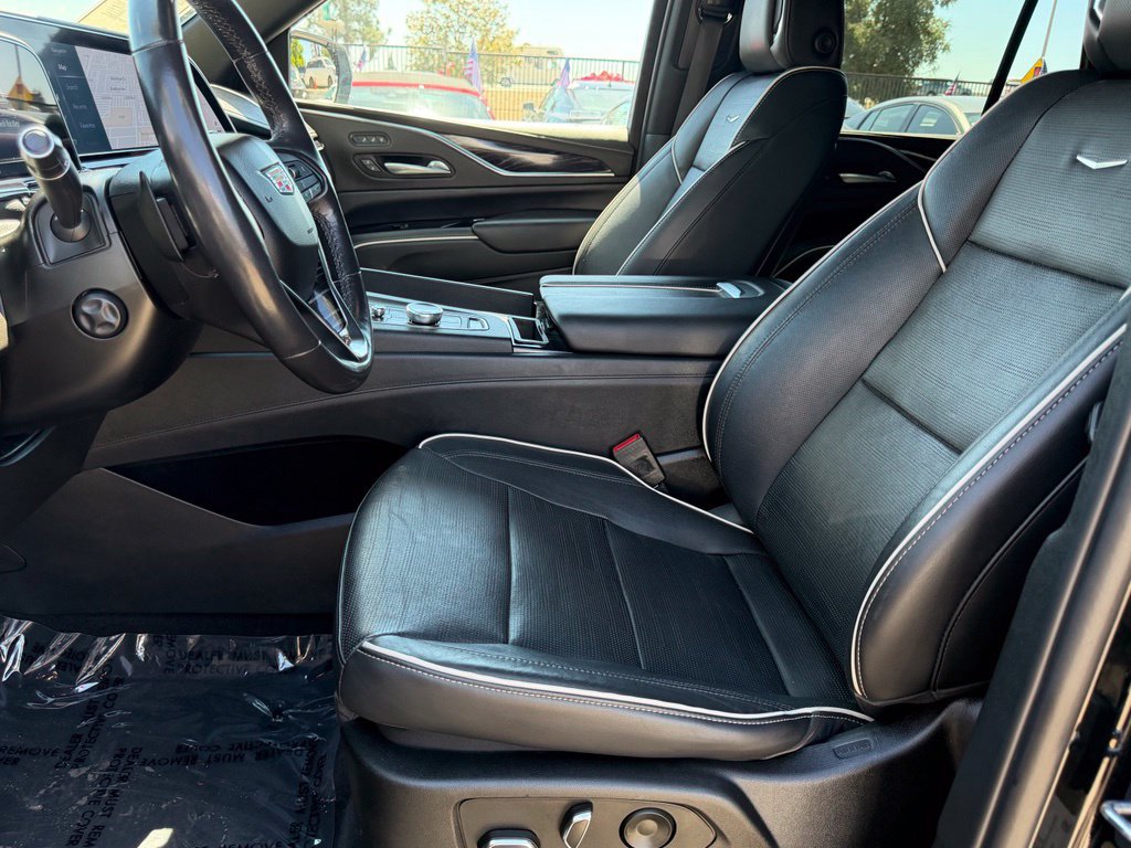Used 2023 Cadillac Escalade Sport w/ LPO, ONYX Package RWD image 23