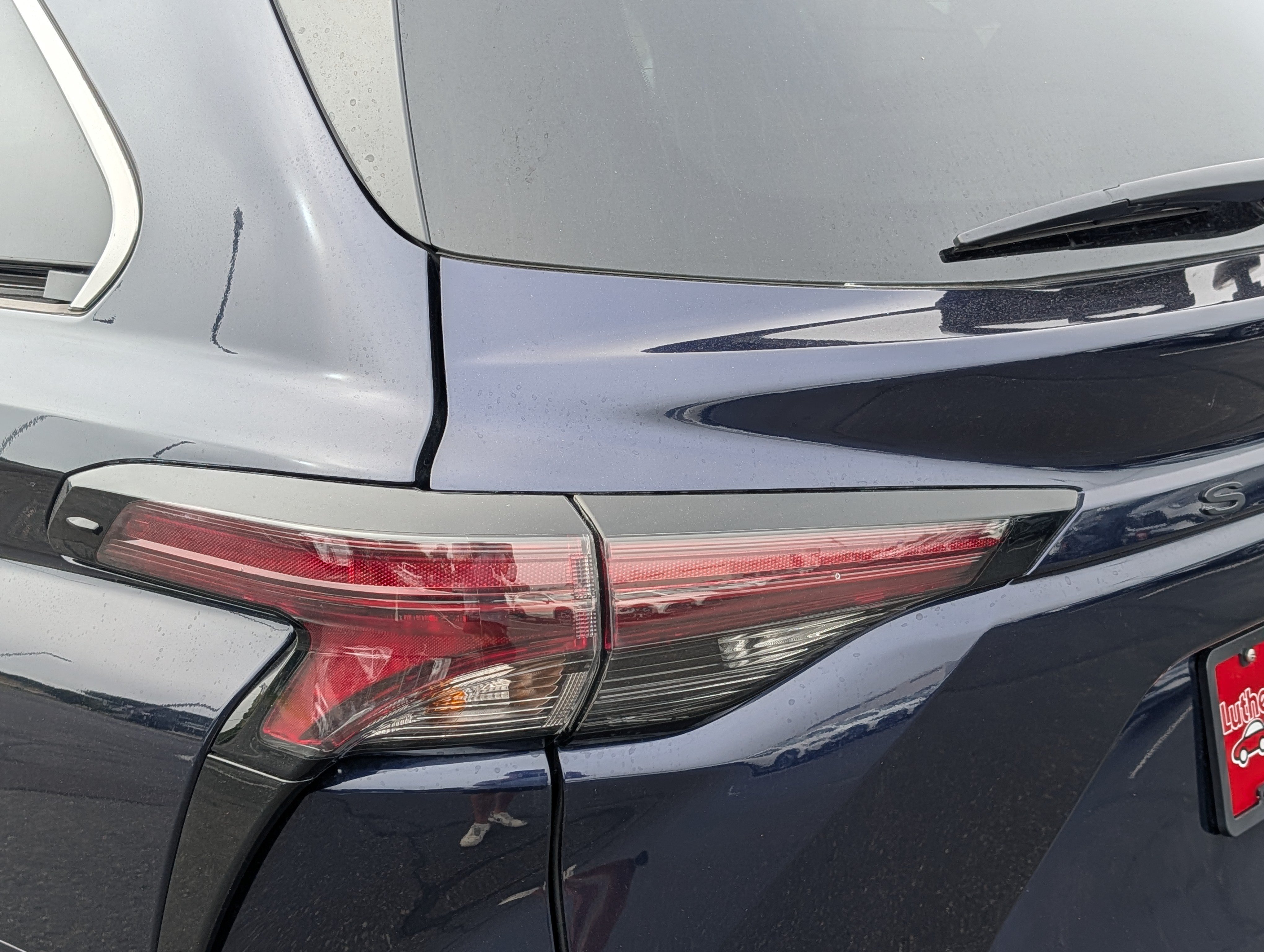 Certified 2026 Toyota Sienna LE FWD image 16
