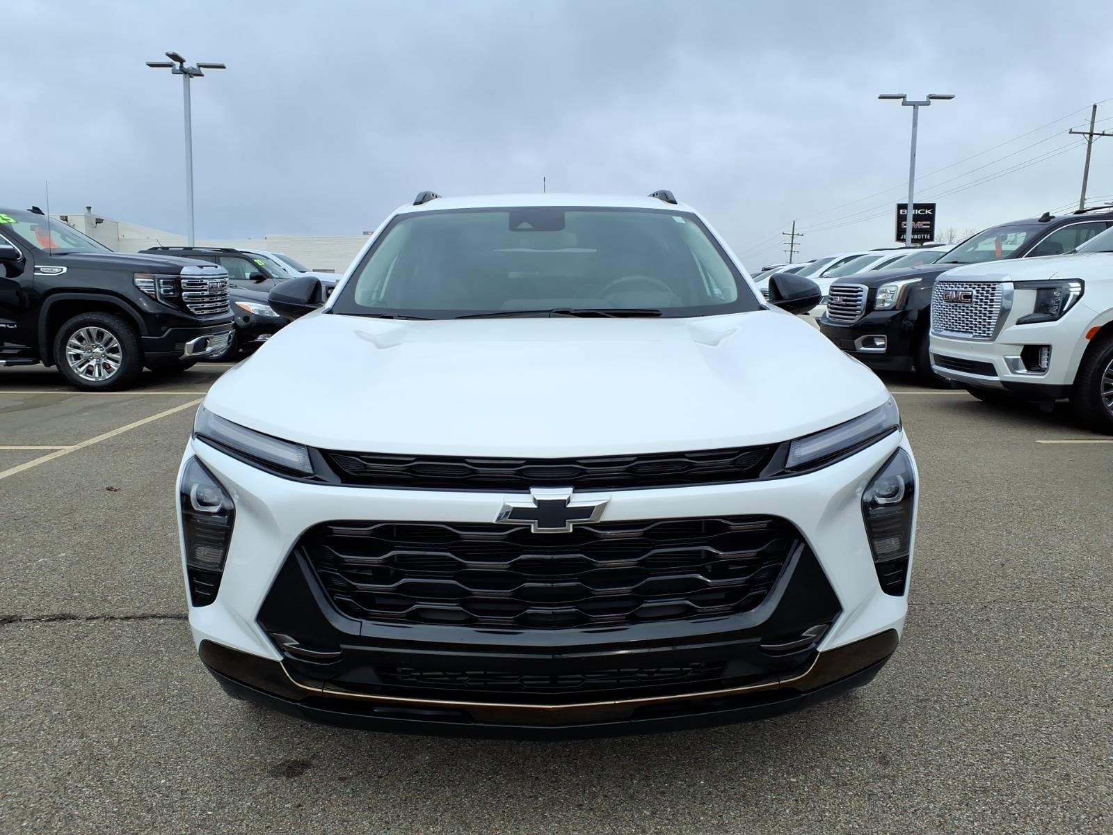 Certified 2024 Chevrolet Trax ACTIV image 2