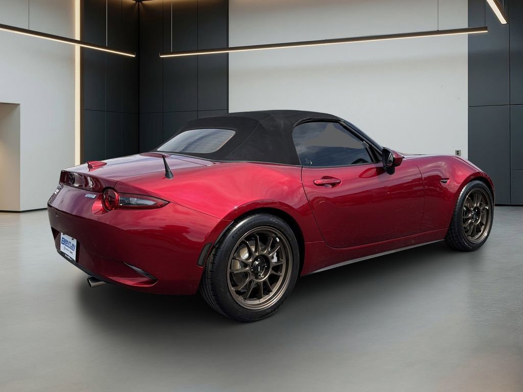 Used 2019 MAZDA MX-5 Miata Grand Touring w/ GT-S Package RWD image 5
