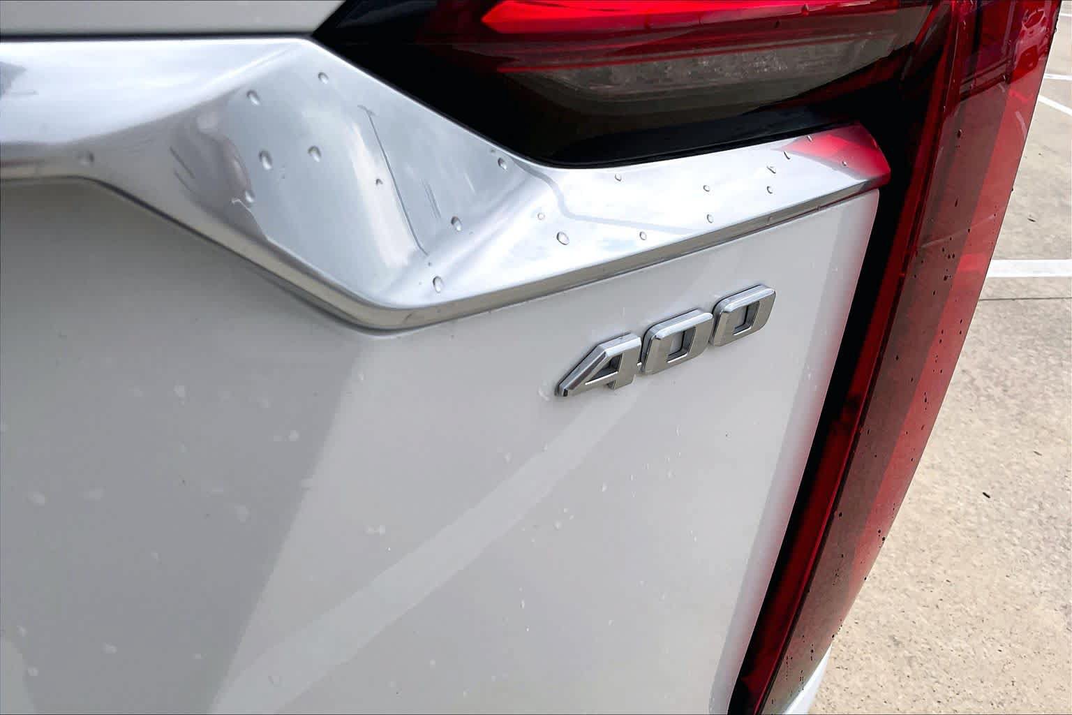 Certified 2025 Cadillac XT6 Premium Luxury FWD image 10