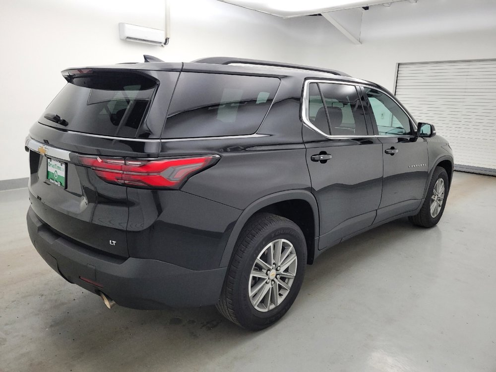 Used 2023 Chevrolet Traverse LT w/ LPO, Cargo Package AWD/4WD image 10