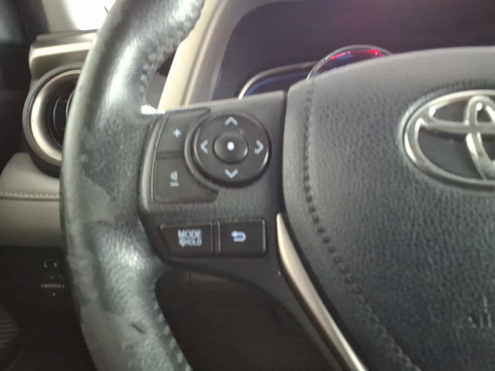 Used 2015 Toyota RAV4 Limited AWD/4WD image 30