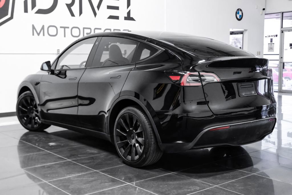 Used 2023 Tesla Model Y Long Range AWD/4WD image 11